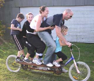 Pedaling Scooter with 5 onboard